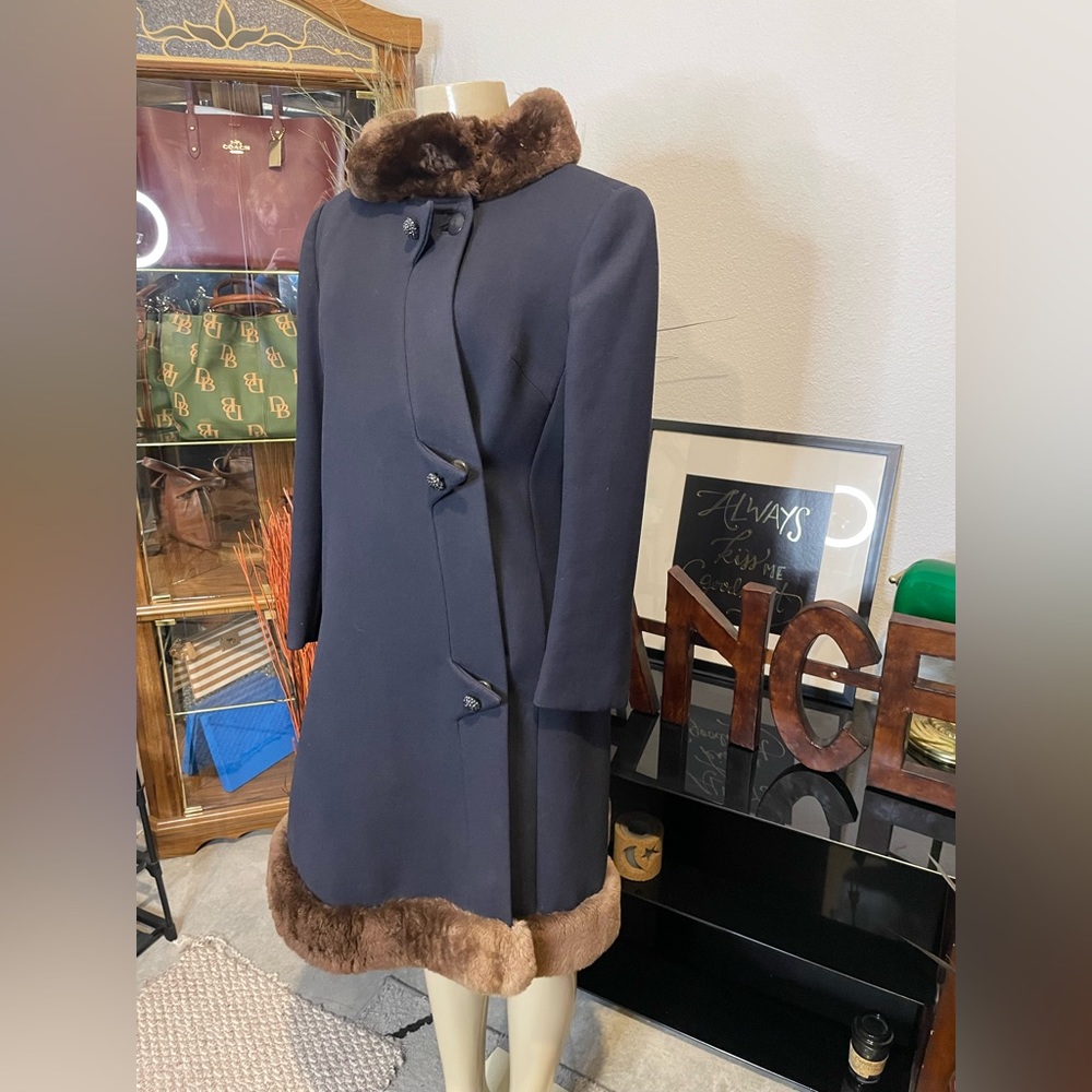 💙Stunning Vintage ILGWU Coat(maybe wool & fur) - Picture 7 of 14